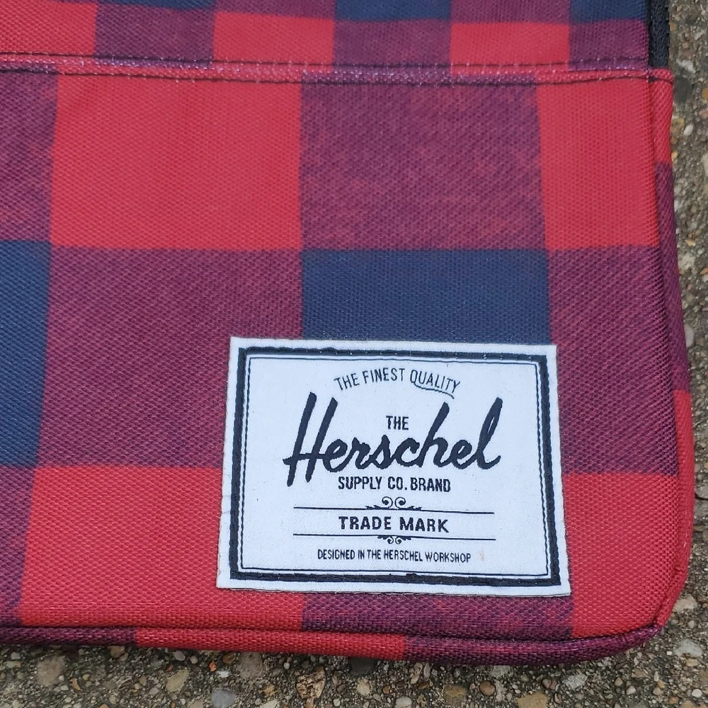 Herschel Supply Company Buffalo Plaid Tablet Case Carrier Red Black 10x7.5